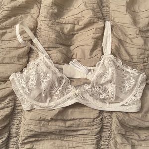 Le Mystere bra